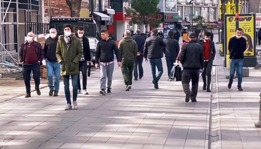 Hafta içi hafta sonu sokağa çıkma yasağı ve kapanmayla ilgili son dakika gelişmesi! Resmen değişti, yeni karar belli oldu, ve geliyor: 1-2 hafta içinde...