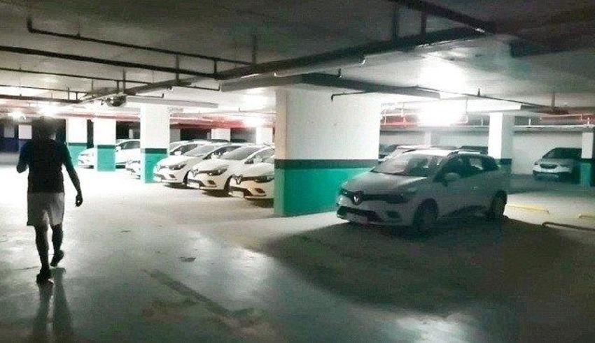 Araba alacaklara kötü haber! Karaborsaya düştü fiyatlar uçtu! İlk kez oluyor