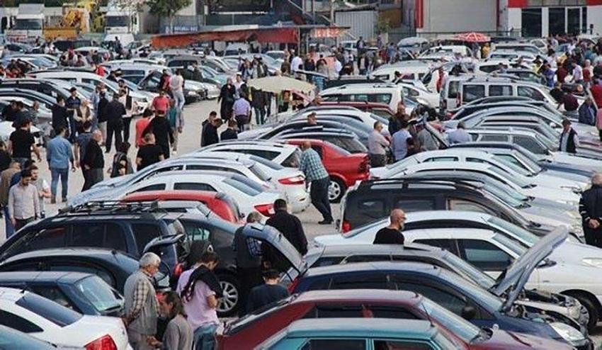 Araba alacaklara kötü haber! Karaborsaya düştü fiyatlar uçtu! İlk kez oluyor