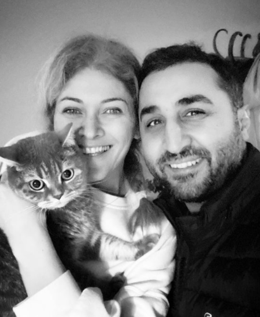 Güldür Güldür'ün Bilal'i Onur Buldu'nun öğretmen eşi güzelliğiyle büyüledi!