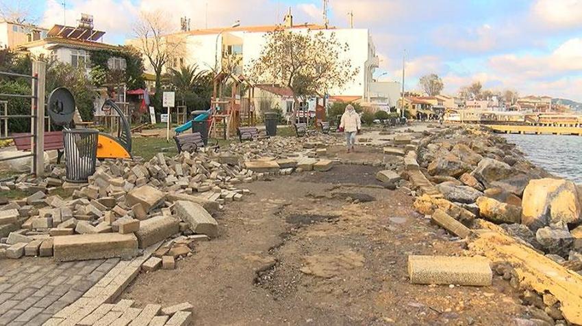 Meteoroloji son dakika olarak duyurdu! Lodos fırtınası geri dönüyor, bu kez çok farklı... Cuma başlıyor, günlerce sürecek, İstanbul ve onlarca kentte...