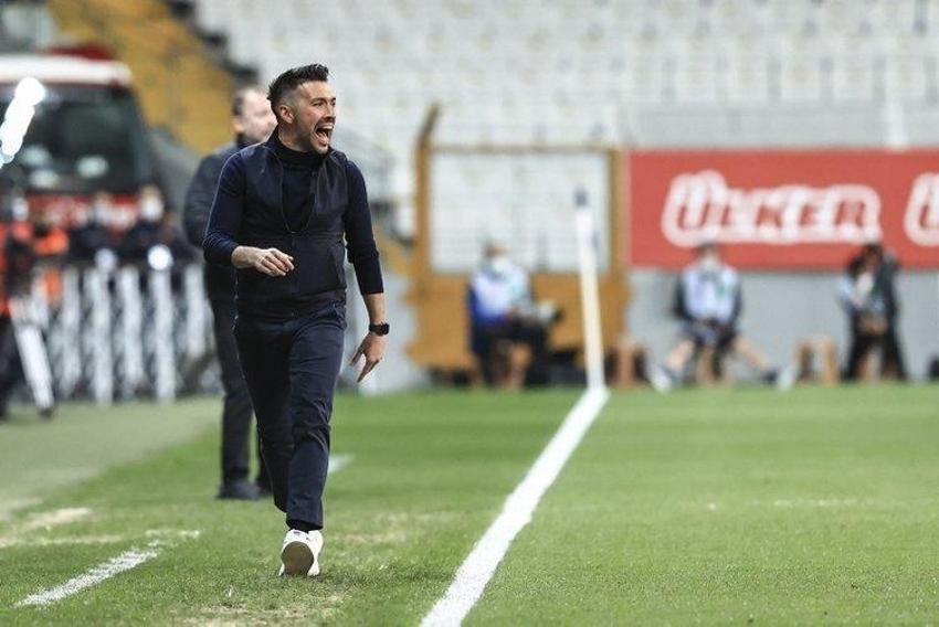 Fenerbahçe'nin gündemindeki 2 hocayı açıkladı! 'Biriyle iddialı olursunuz ötekiyle gelişirsiniz'
