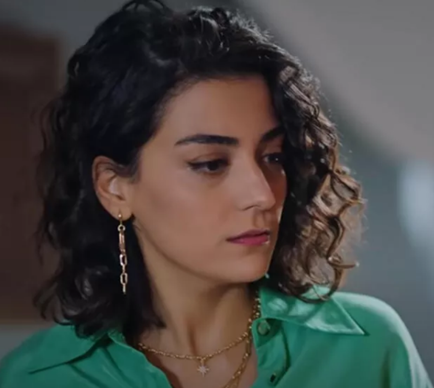 Camdaki Kız'da Adil Bey yakalandı! 'Feride sana korseyi giydirir'