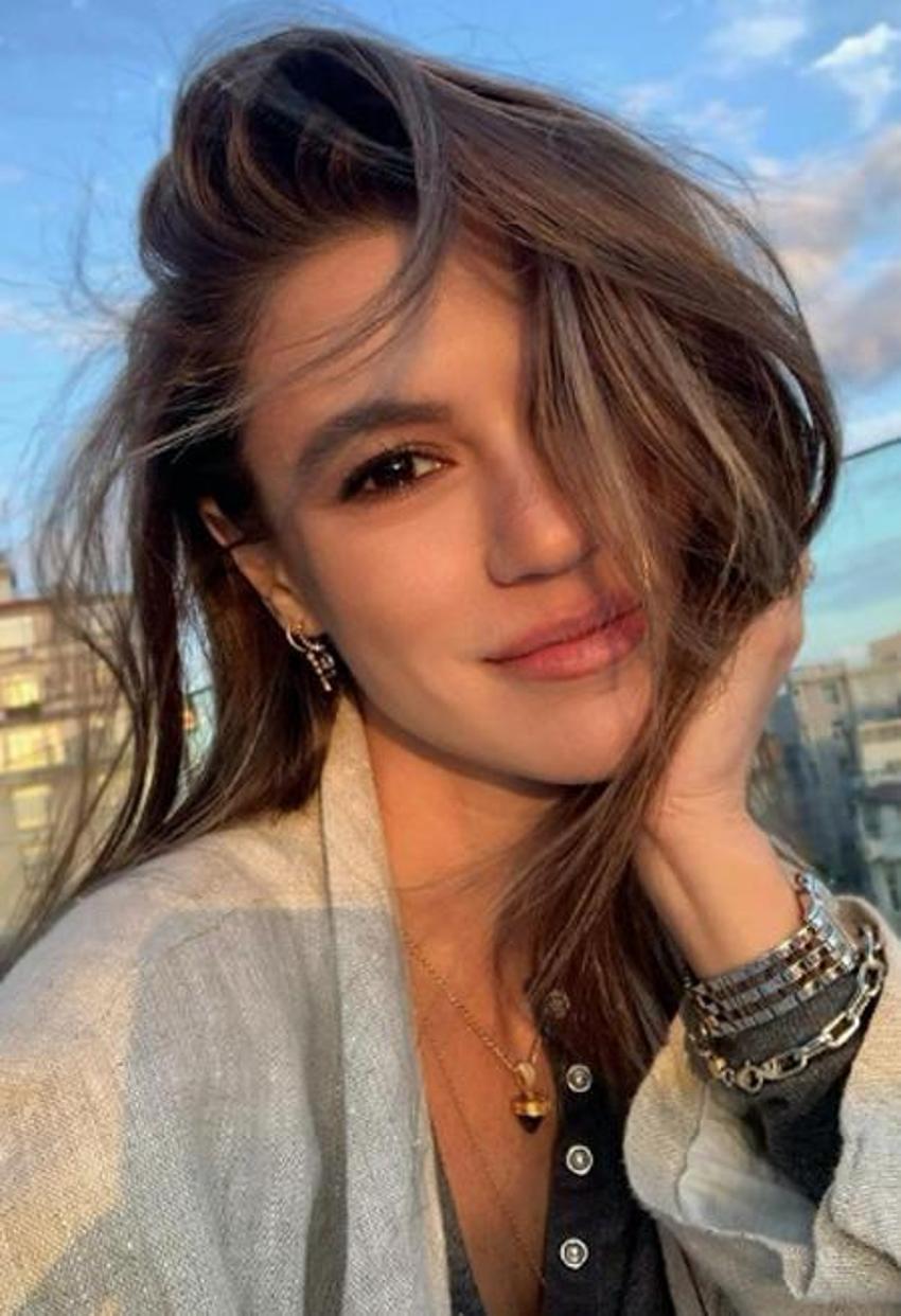 Camdaki Kız'ın Melisa'sı Yüsra Geyik paylaşımlarıyla adından söz ettiriyor!