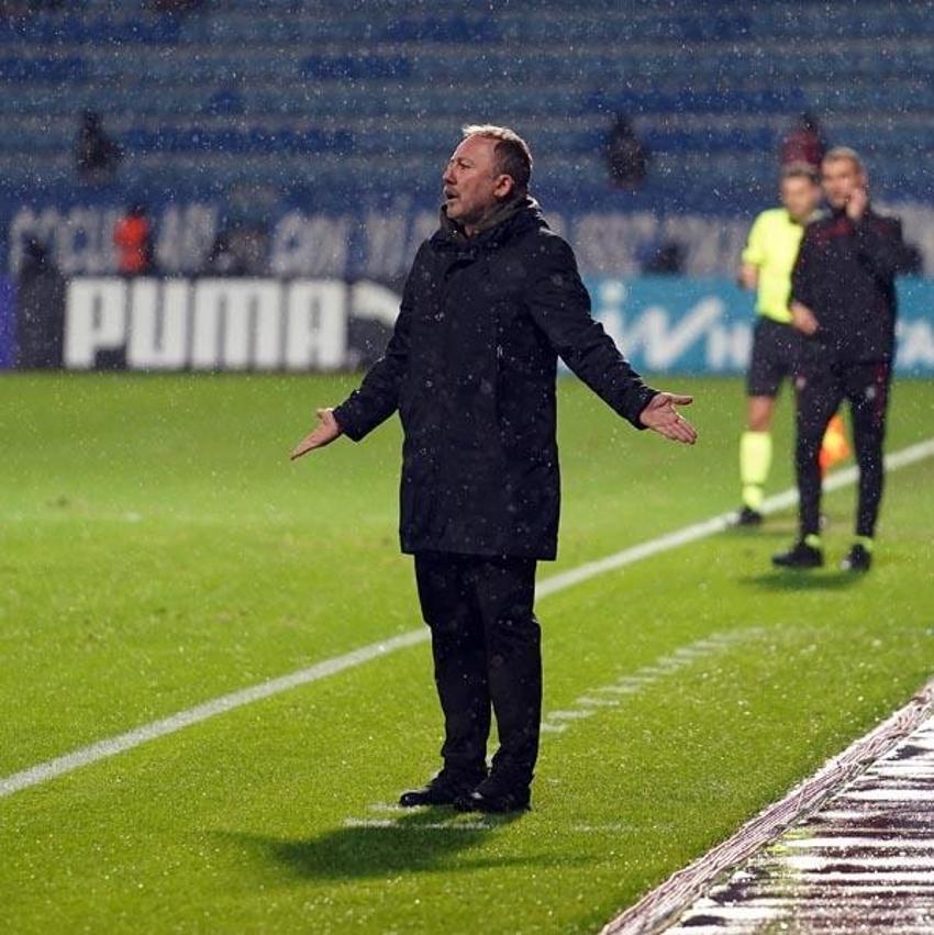Güntekin Onay iki Beşiktaşlı futbolcuya ateş püskürdü! 'Rossi'yle Totti'yle oynadın ama...'