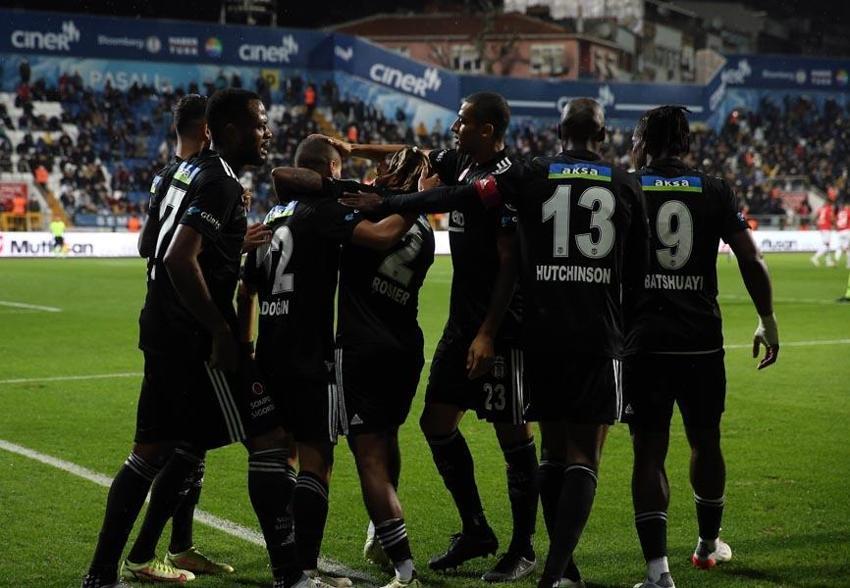 Güntekin Onay iki Beşiktaşlı futbolcuya ateş püskürdü! 'Rossi'yle Totti'yle oynadın ama...'