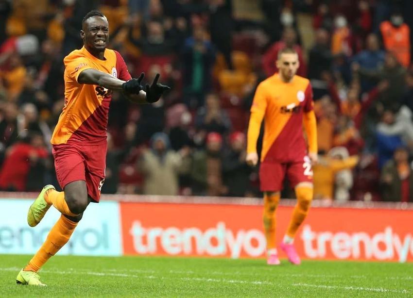 Galatasaray bu sezon Altay karşısında başardı! 100 maç sonra bir ilk...