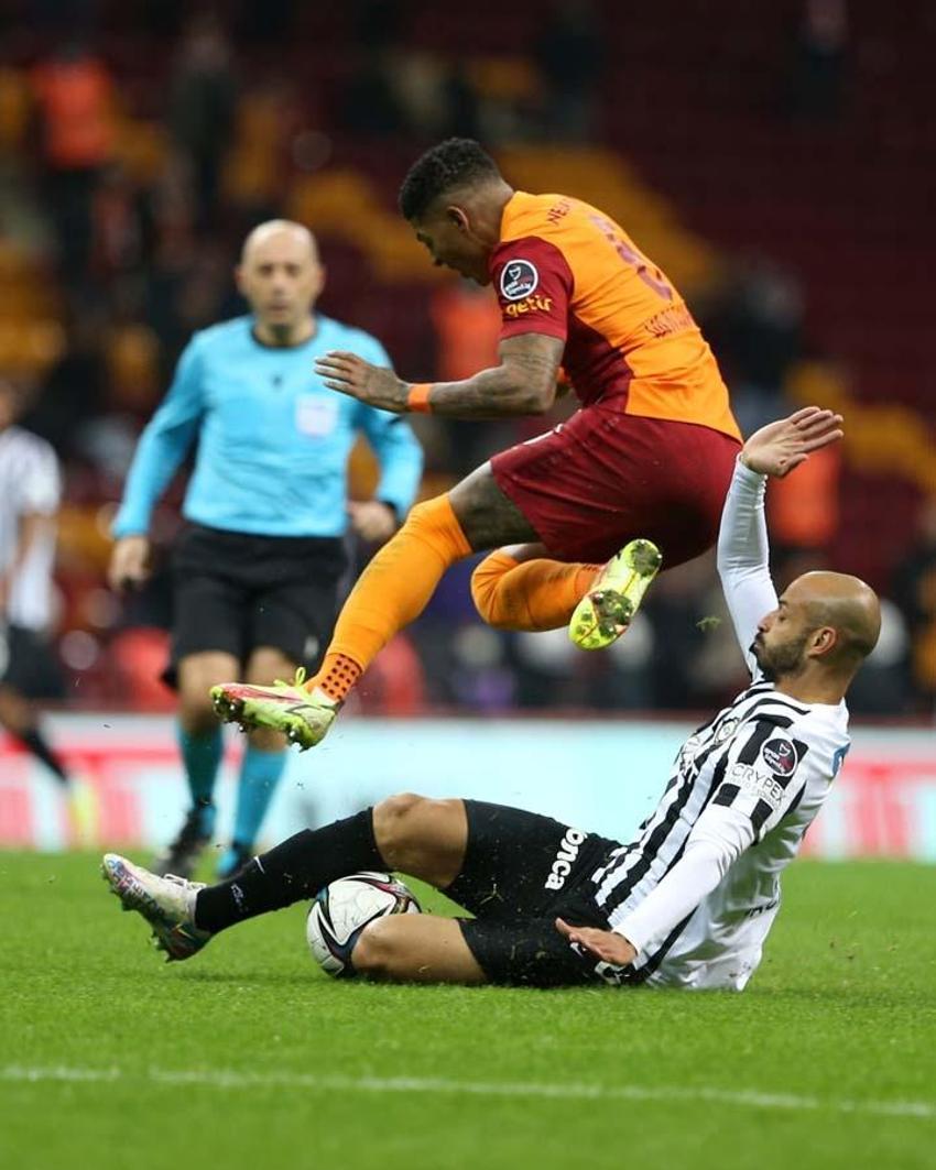 Rıdvan Dilmen'den Cüneyt Çakır'a sert eleştiri: Asla ve asla penaltı değil! Galatasaray - Altay