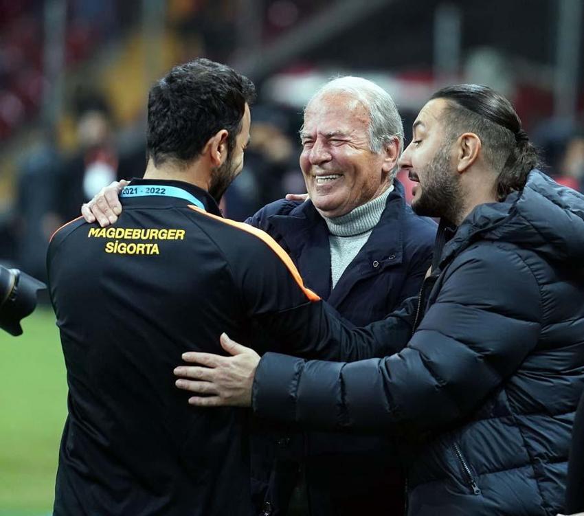 Mustafa Denizli Fenerbahçe iddialarına yanıt verdi: Orada birçok arkadaşım var ve...
