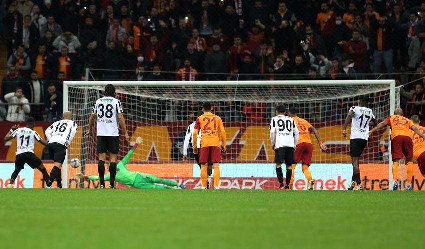 Cüneyt Çakır'ın penaltısını yorumladı Galatasaray'ın yıldızına ilginç bir benzetme yaptı! 'Çakar çakmak gibi'