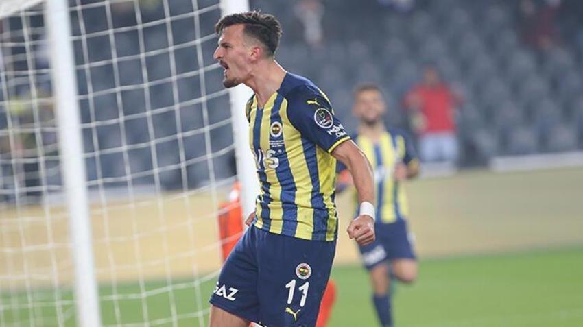 Oyuna girerken önce yuhalandı sonra saha içerisinde alay edildi! Fenerbahçe'nin eski yıldızına şok