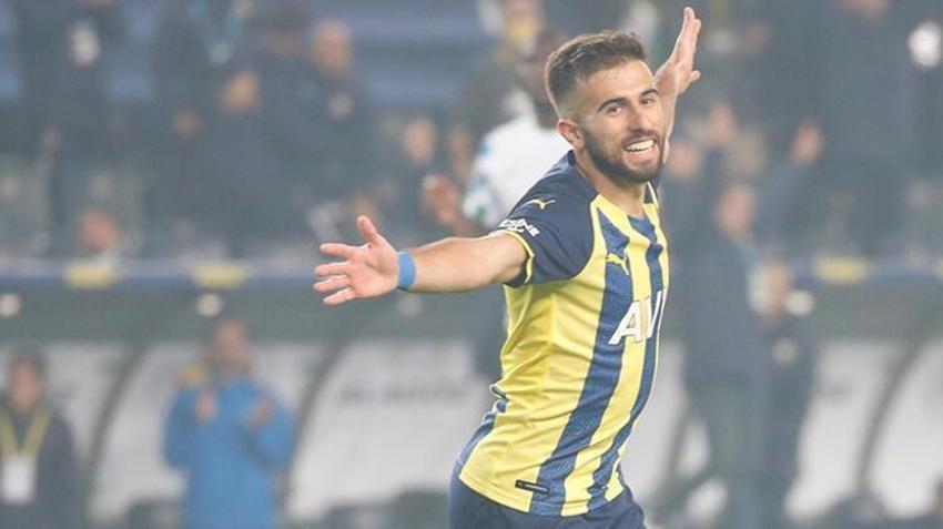 Oyuna girerken önce yuhalandı sonra saha içerisinde alay edildi! Fenerbahçe'nin eski yıldızına şok