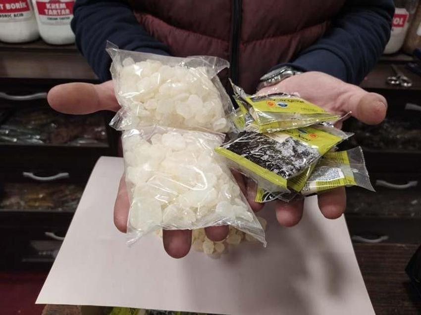 Kilosu 3 bin 500 lira, gramla satıyorlar! Faydaları saymakla bitmiyor, bal ile karıştırırsanız...