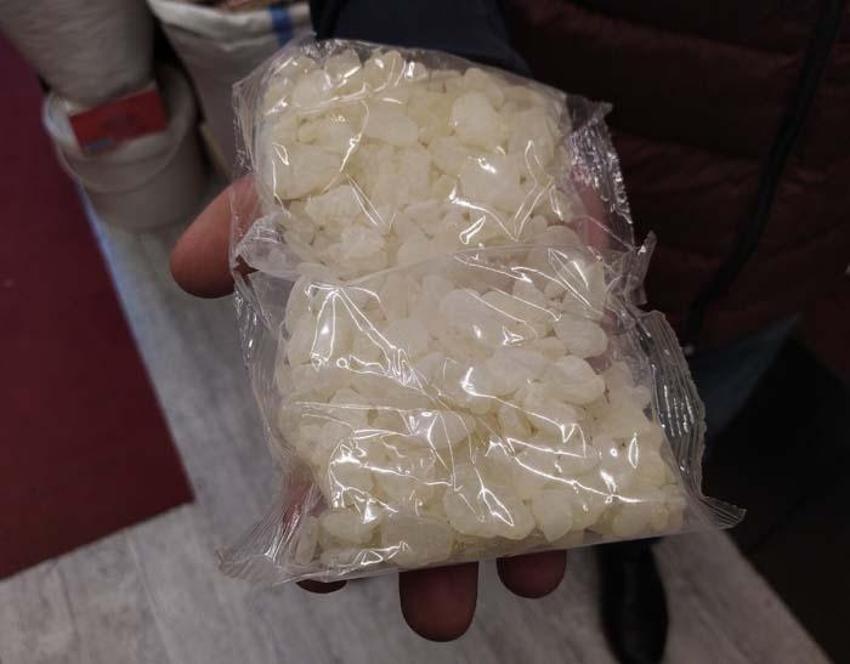 Kilosu 3 bin 500 lira, gramla satıyorlar! Faydaları saymakla bitmiyor, bal ile karıştırırsanız...