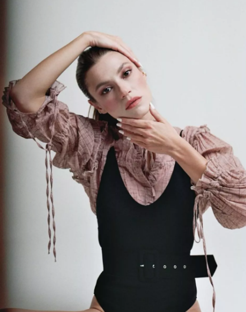 Camdaki Kız'ın Melisa'sı Yüsra Geyik'ten Altın Kelebek pozları!
