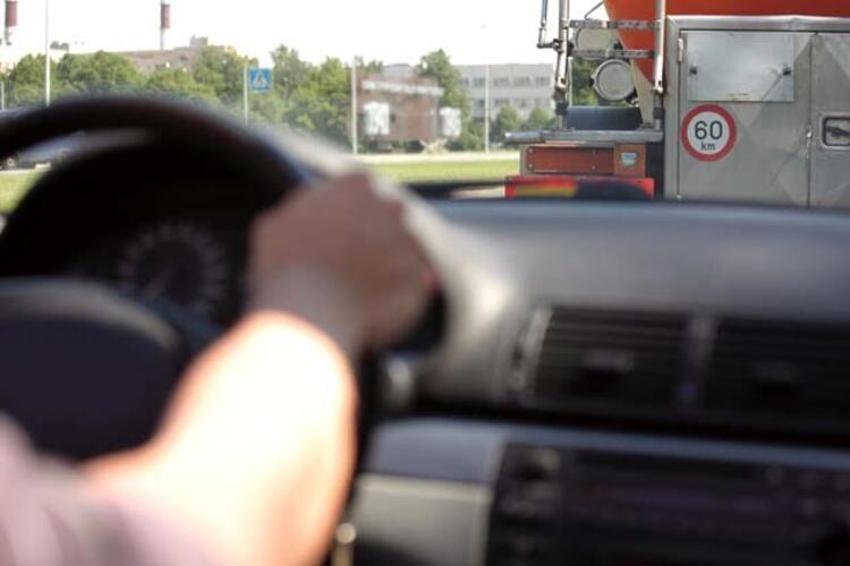 İşte otomobillerdeki bilmeniz gereken gizli özellikler! Açılması gerekiyor...