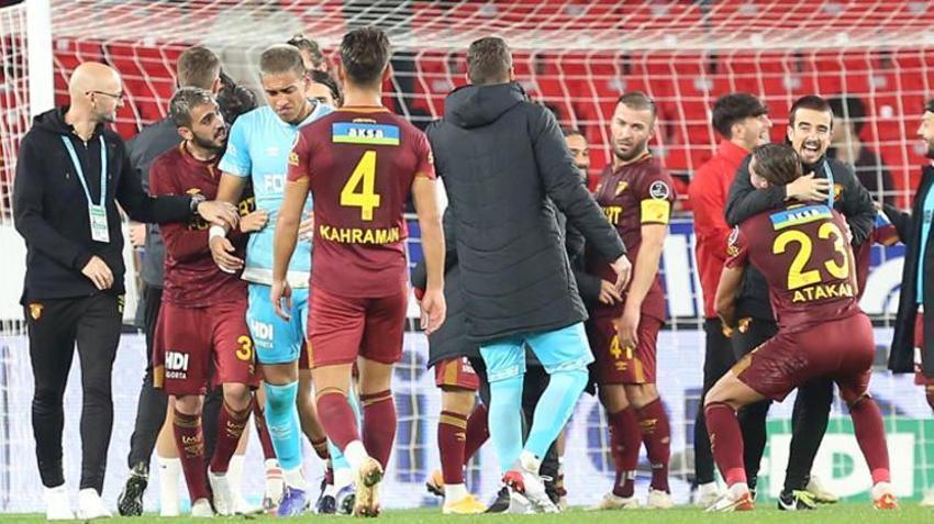 Herkes 5 hafta sonra gelen galibiyet için sandı ama... Acı gerçek maçtan sonra ortaya çıktı İrfan Can Eğribayat gözyaşlarını tutamadı