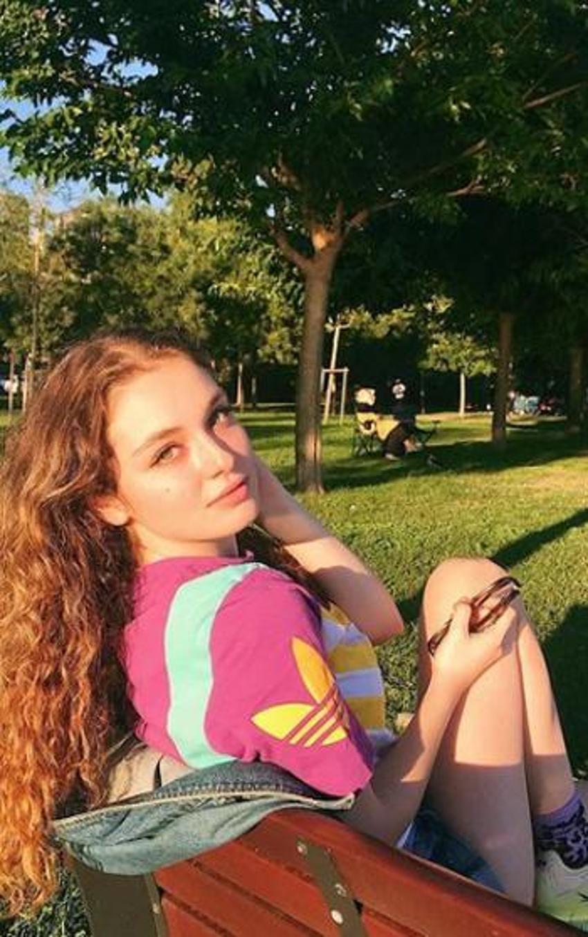 Kadir Doğulu ile aşk yaşadığı iddia edilen Serra Arıtürk'ün yeni aşkı ortaya çıktı!