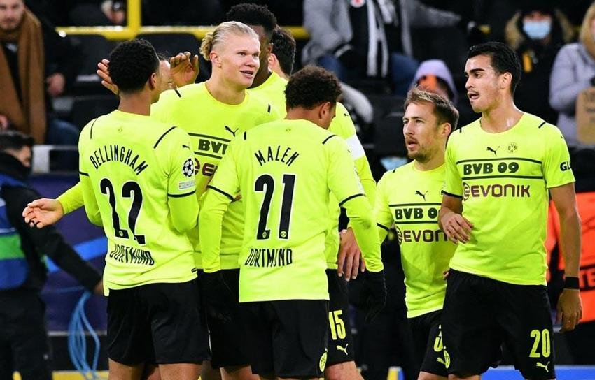 Beşiktaş 20 yıl sonra bir ilki başardı! Fenerbahçe'den sonra tarihe geçti!  Hezimet; rekor kırdı...