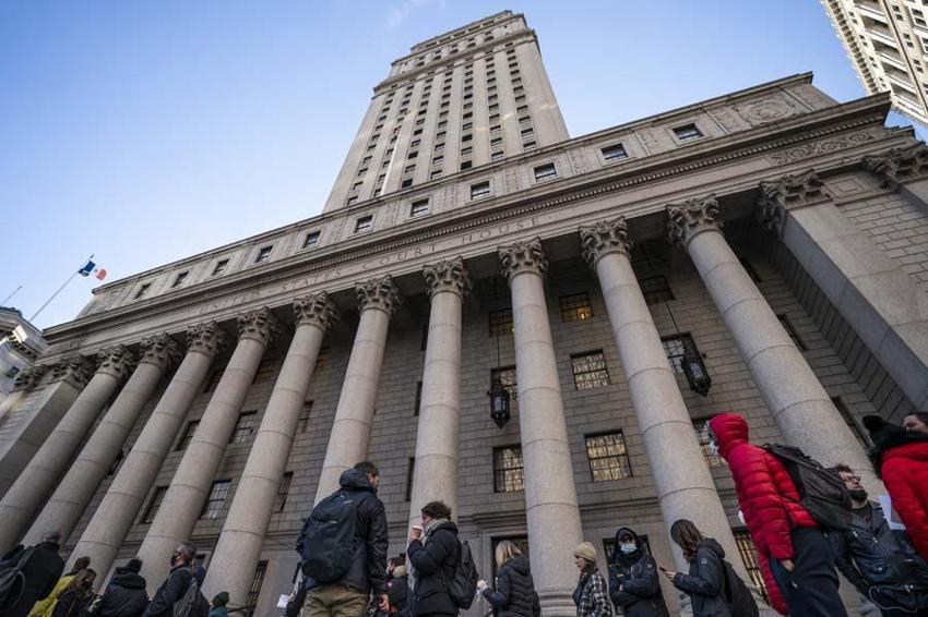 Sapık milyarder Jeffrey Epstein'ın malikanesinden çıkanlar dünyayı şaşkına çevirdi! 