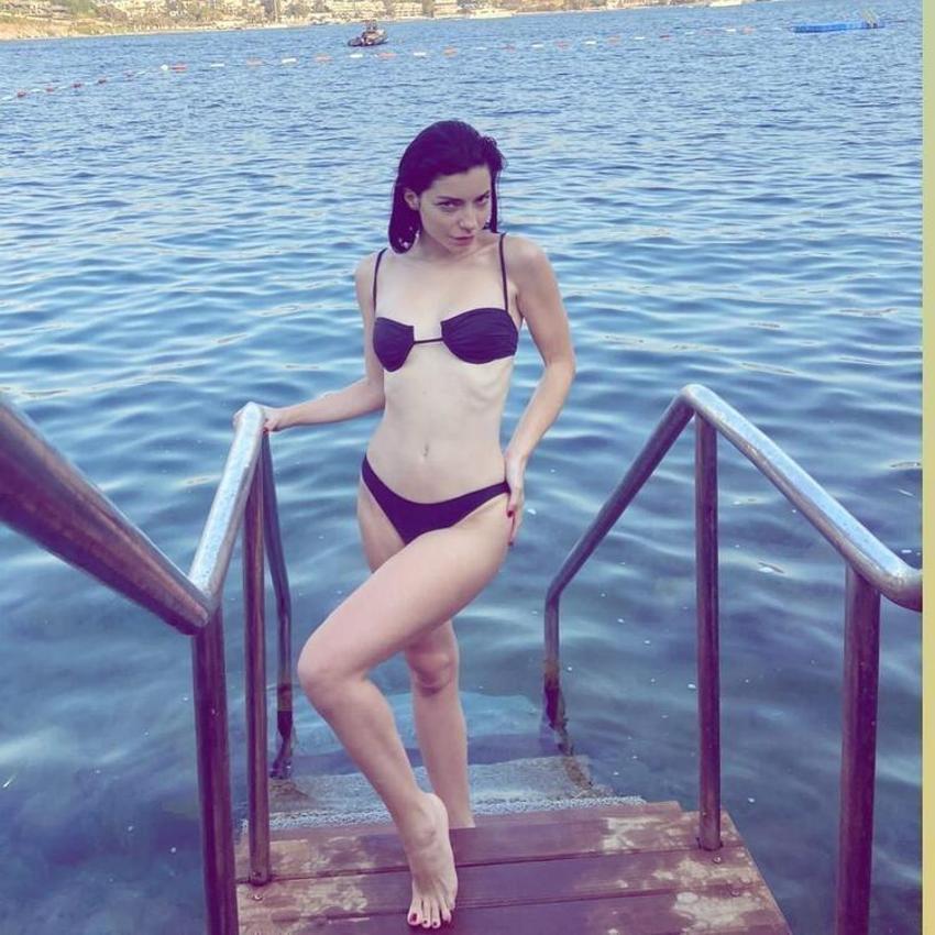 Merve Boluğur makyajsız halini paylaştı: Canım kendim