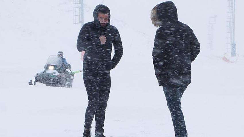 Kar geri döndü! Şimdiden 30 santimi aştı, Meteoroloji'den art arda son dakika uyarıları geliyor, alarm seviyesine geçildi, onlarca kentte...