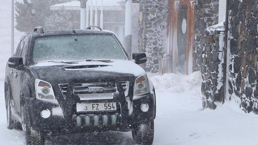 Kar geri döndü! Şimdiden 30 santimi aştı, Meteoroloji'den art arda son dakika uyarıları geliyor, alarm seviyesine geçildi, onlarca kentte...