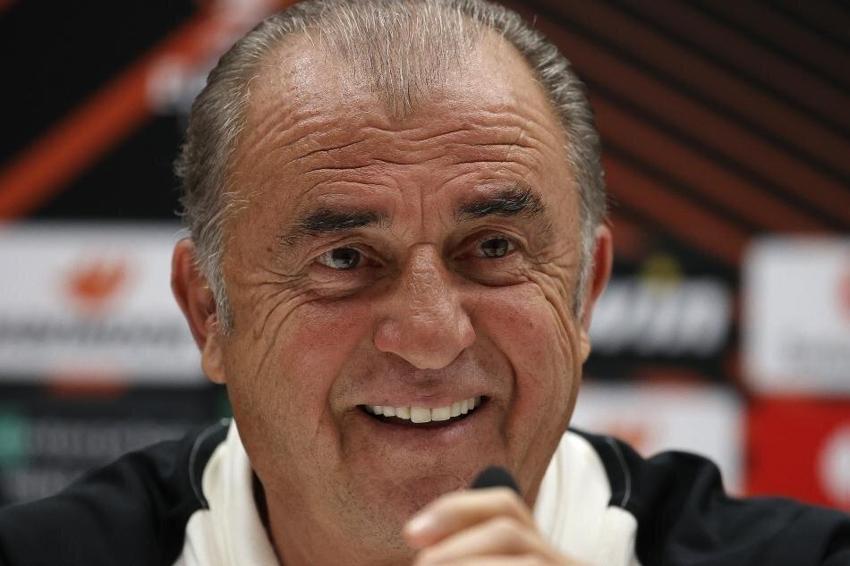 Fatih Terim Lazio maçını bıraktı Cüneyt Çakır'ı hedef aldı! 'Bize gelince her hafta kural değişiyor'