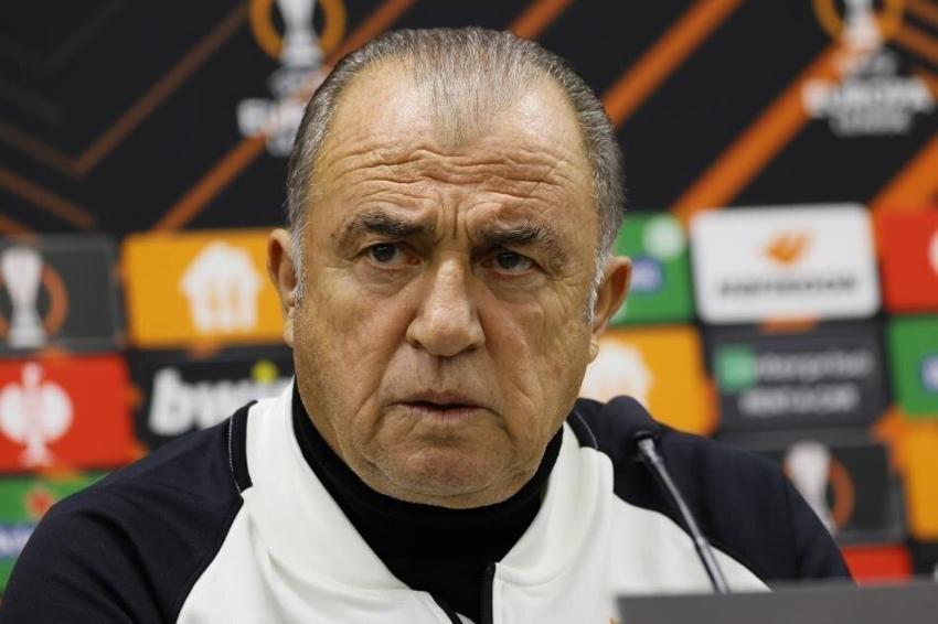 Fatih Terim Lazio maçını bıraktı Cüneyt Çakır'ı hedef aldı! 'Bize gelince her hafta kural değişiyor'