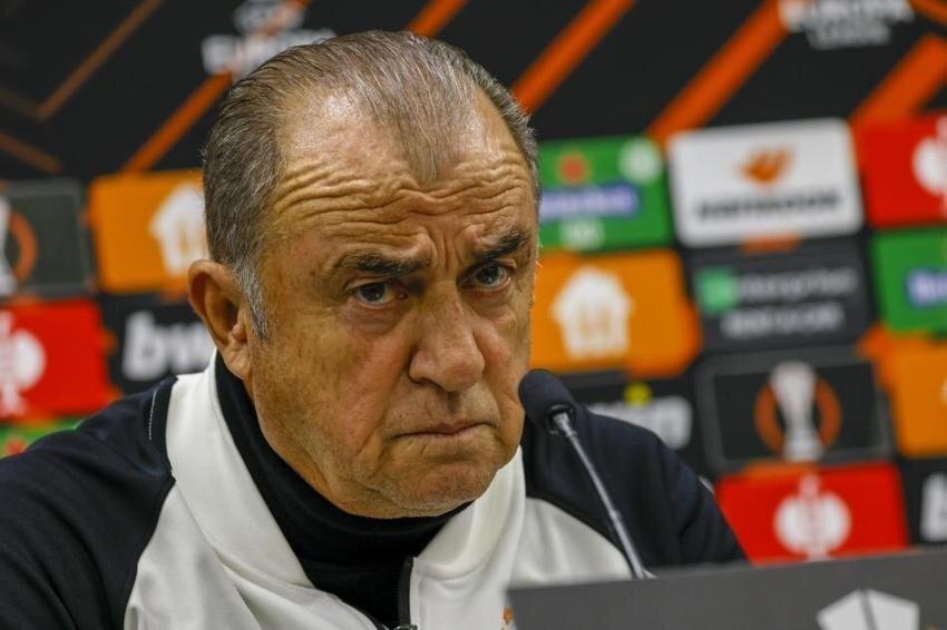 Fatih Terim Lazio maçını bıraktı Cüneyt Çakır'ı hedef aldı! 'Bize gelince her hafta kural değişiyor'