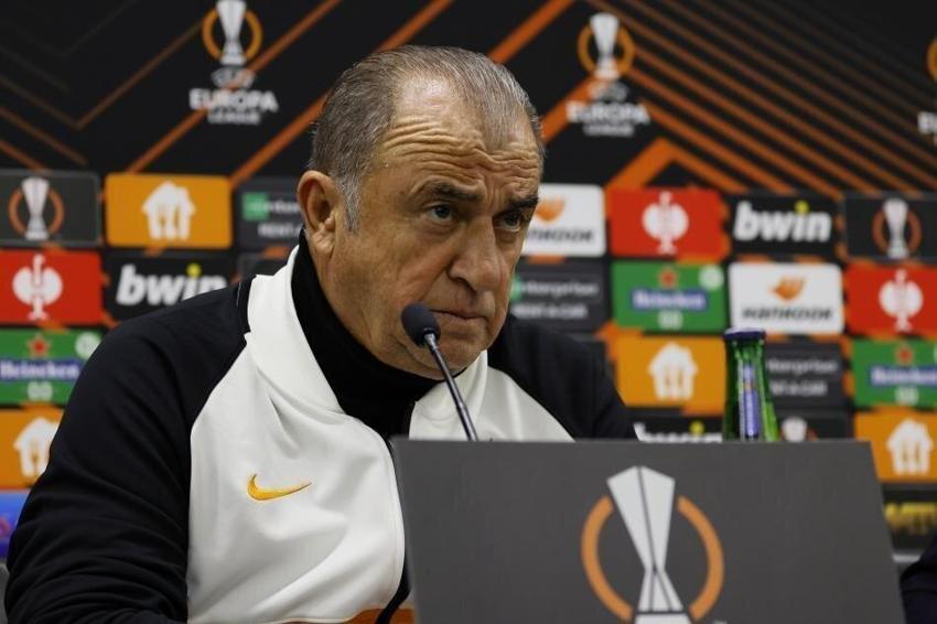 Fatih Terim Lazio maçını bıraktı Cüneyt Çakır'ı hedef aldı! 'Bize gelince her hafta kural değişiyor'