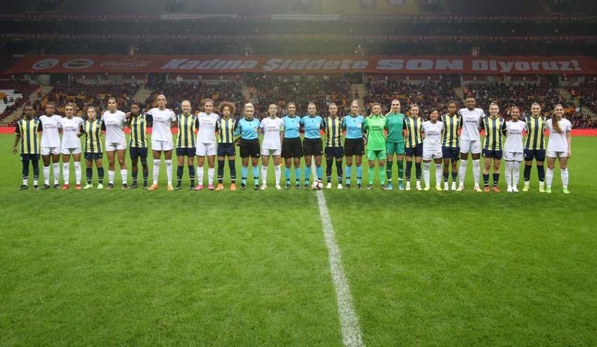 Fenerbahçe - Galatasaray derbisinde 7-0'lık skorun yankıları sürüyor! Dostluk maçında 7 atılır mı?