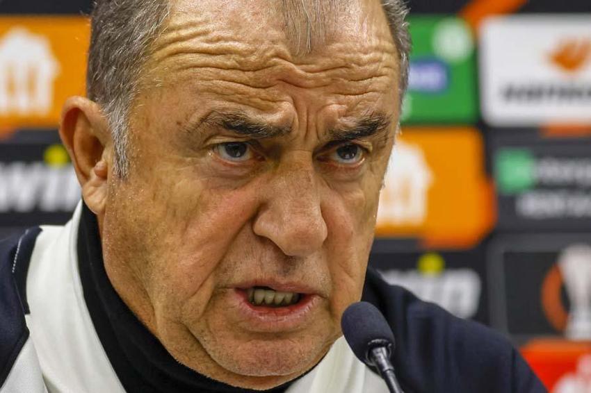 Fatih Terim'in Lazio - Galatasaray maçı öncesi basın toplantısına tercüman Nazlı Birgen damga vurdu! Vallahi süpersin, tebrik ederim...