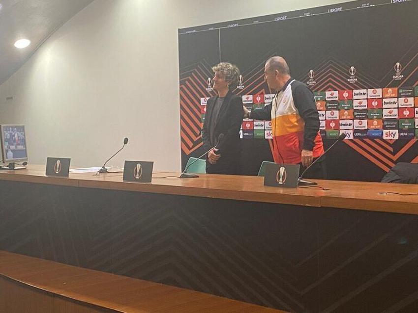 Fatih Terim'in Lazio - Galatasaray maçı öncesi basın toplantısına tercüman Nazlı Birgen damga vurdu! Vallahi süpersin, tebrik ederim...