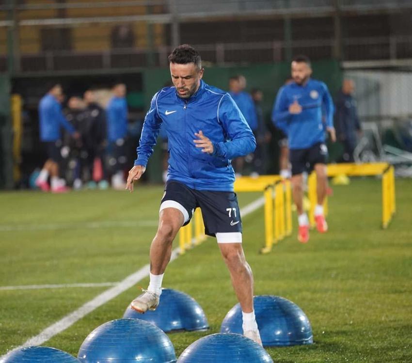 Çaykur Rizespor Başkanı Tahir Kıran: Gökhan Gönül bana Fenerbahçe'den ayrılık sebebini açıkladı