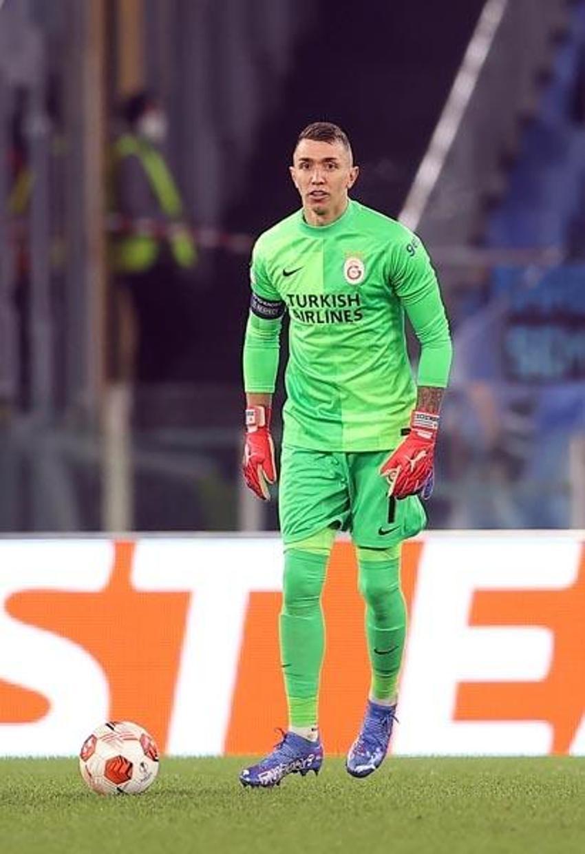 UEFA Avrupa Ligi'nde tarih yazdık! Galatasaray Lazio'yu uyuttu Cimbom namağlup lider bitirdi grubu!