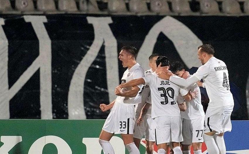 Fenerbahçe E.Frankfurt ile 1-1 berabere kaldı UEFA Konferans Ligi'ndeki rakipleri belli oldu! En zayıf takım Karabağ!