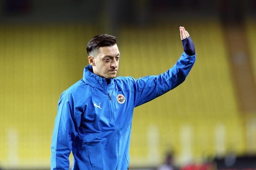 F.Bahçe - E.Frankfurt maçından sonra olay yaratan sözler! 'Bu yetersizi göreve getirenler...'