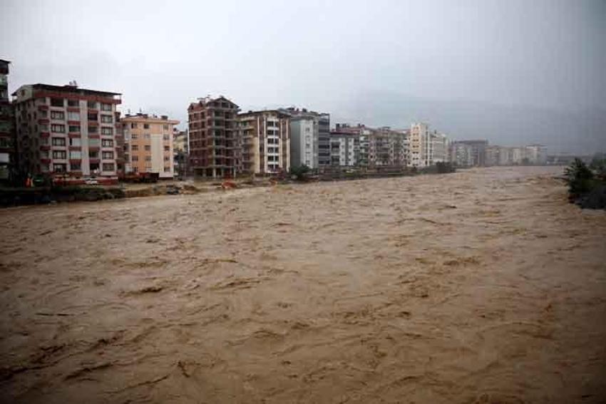 Karadeniz için korkutan uyarı! İklim değişikliği ile sel ve heyelanlar artacak
