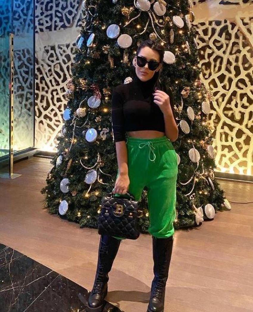 Selin Ciğerci'nin servet değerinde yeni arabası! Türkiye'de yalnızca bir tane var