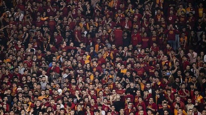 Galatasaray NEF - Fenerbahçe Beko derbisine Arda Turan damgası! Maçı kenardan izlerken bir anda...