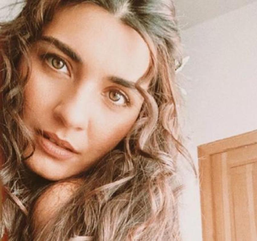 Tuba Büyüküstün'ün annesini gören yorum yağdırdı! 'Güzelliği anneden'