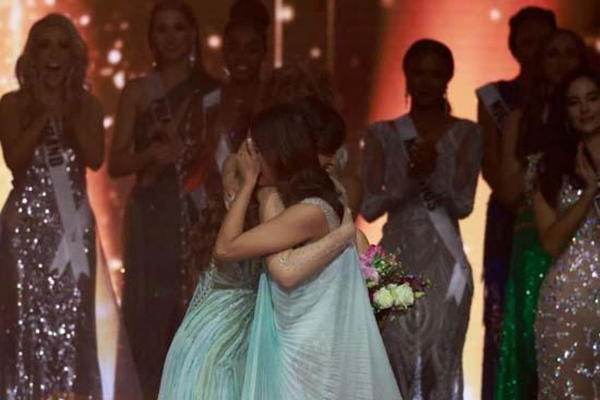 2021 Kainat Güzeli Harnaaz Sandhu oldu! 'Miyavlayarak' tacı taktı...