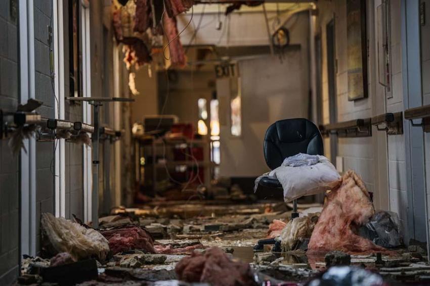 Kasırgalar kasabayı yok etti! Eşine az rastlanacak dehşet: 100'den fazla ölüm...