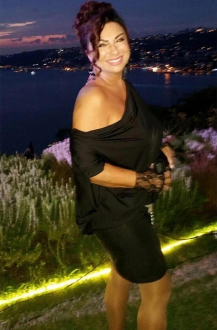 Nilgün Belgün'den bomba açıklamalar! 'Kahvesine tükürmek hoş değildi'