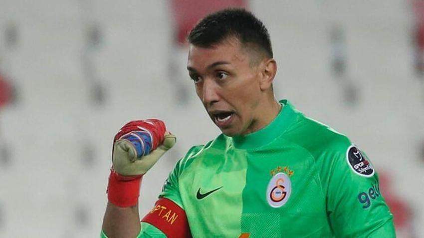 Fernando Muslera'nın sakatlığı hakkında son dakika açıklaması! Sezonu kapatma ihtimali ve G.Saray'dan flaş kaleci hamlesi