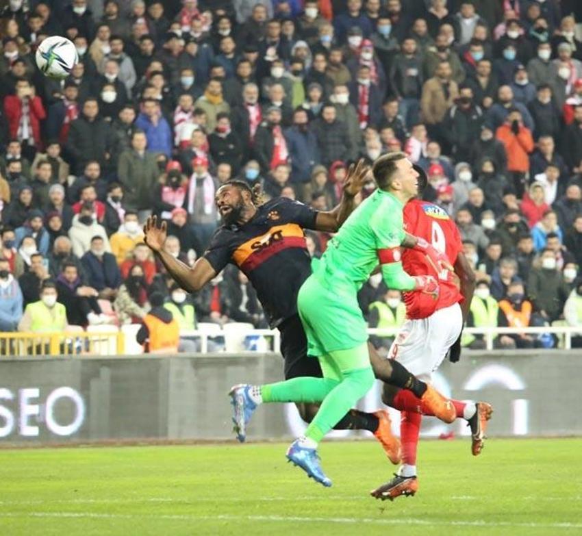 Fernando Muslera'nın sakatlığı hakkında son dakika açıklaması! Sezonu kapatma ihtimali ve G.Saray'dan flaş kaleci hamlesi