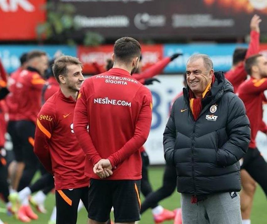 Morutan'ın neden yedek kaldığı ortaya çıktı! Menajeri resmen açıkladı 'Fatih Terim'in almama sebebi...'