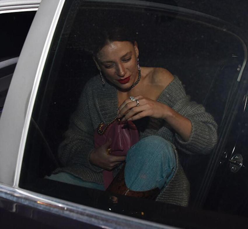 Serenay Sarıkaya paylaştı,herkes o detaya takıldı!