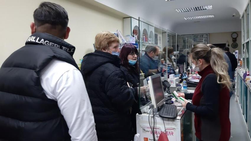Bulgarlar ilaçlarını Edirne’den alıyor